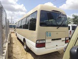 Toyota Coaster 2014 Gold
