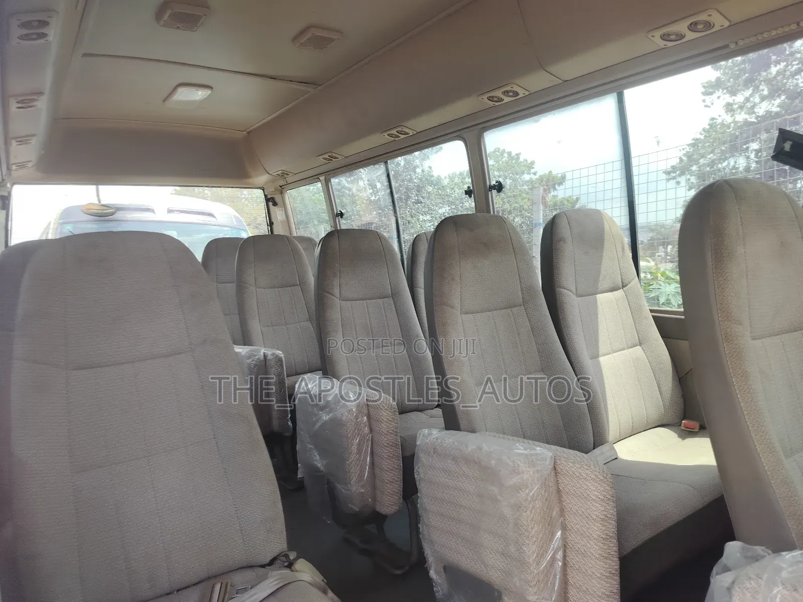Toyota Coaster 2014 Gold