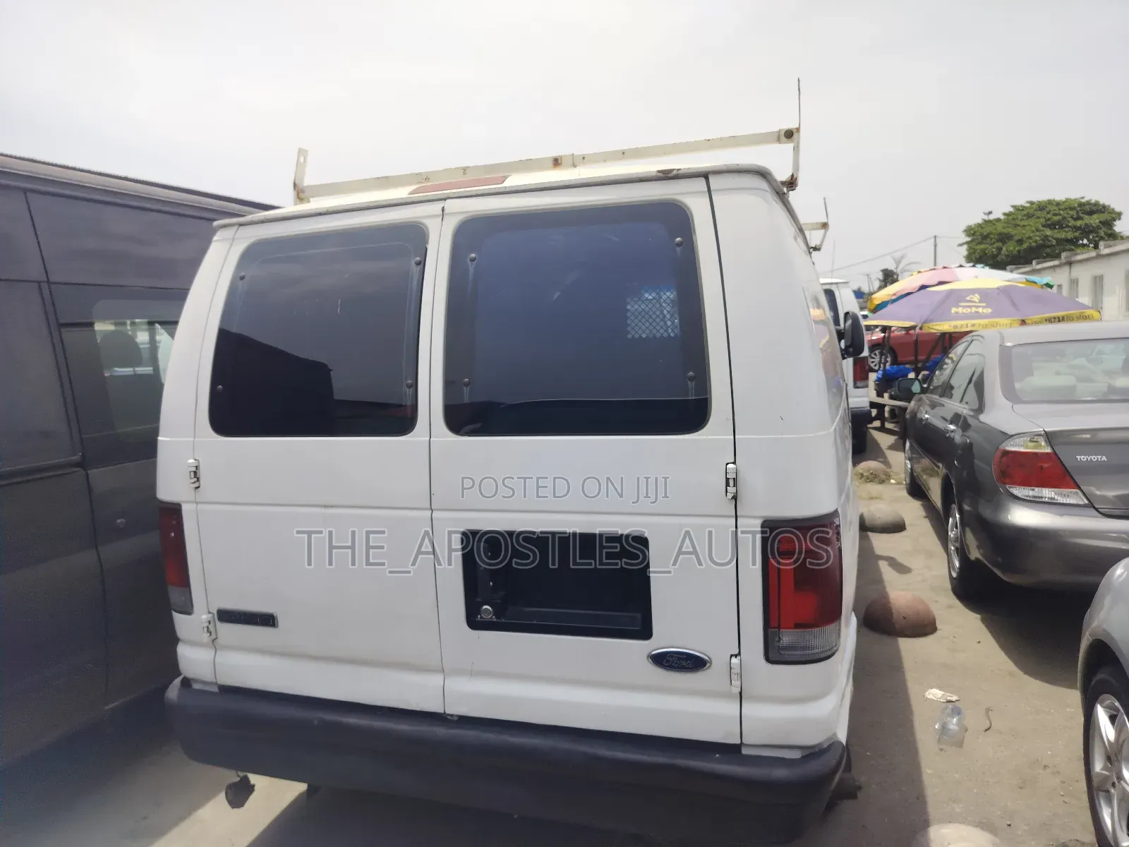 Ford E250 2011 White