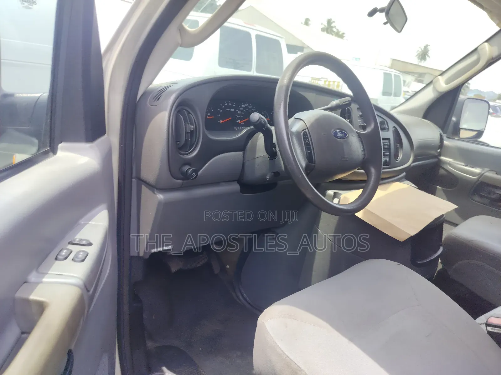Ford E250 2006 Grey