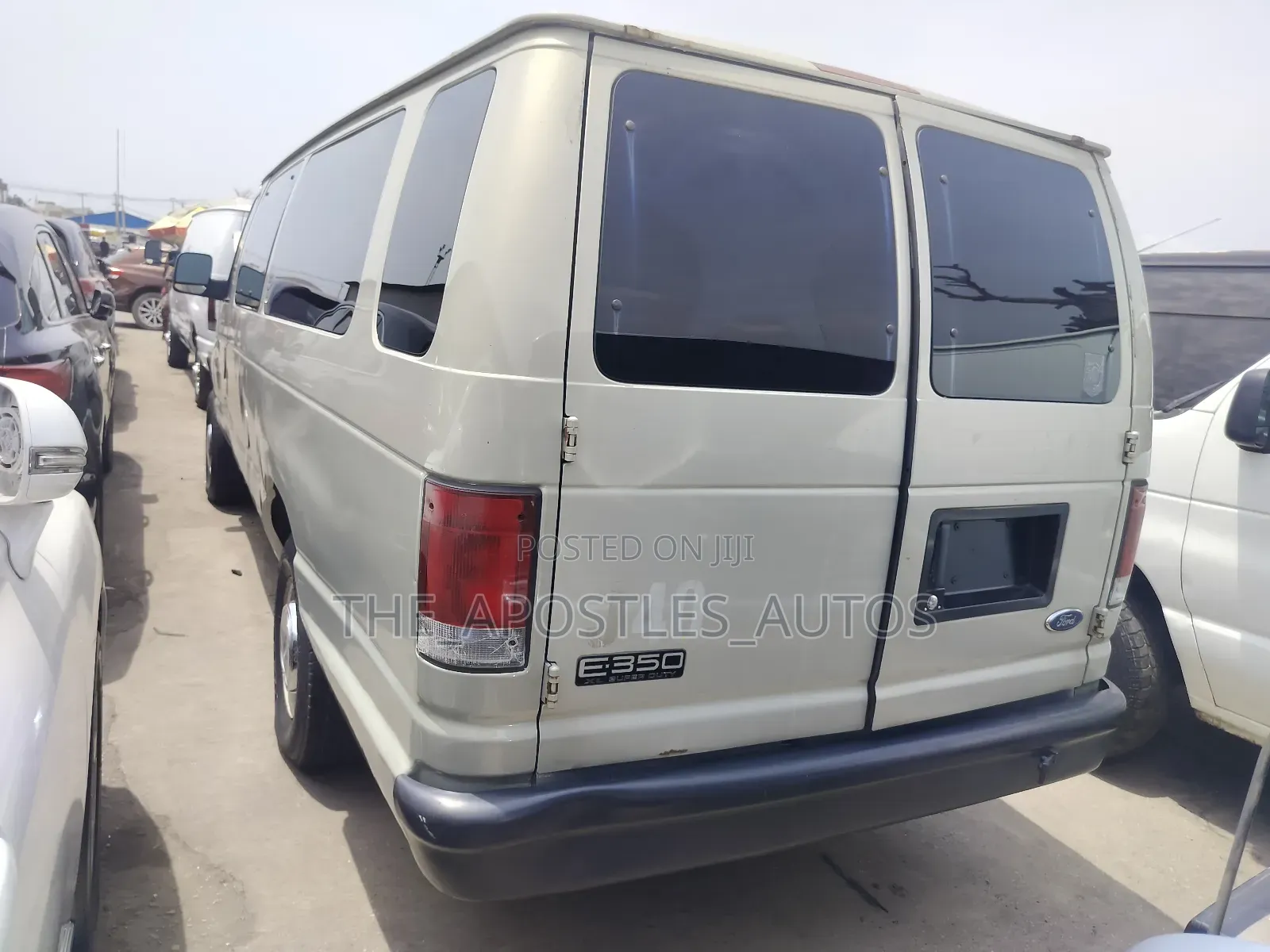 Ford E250 2006 Grey