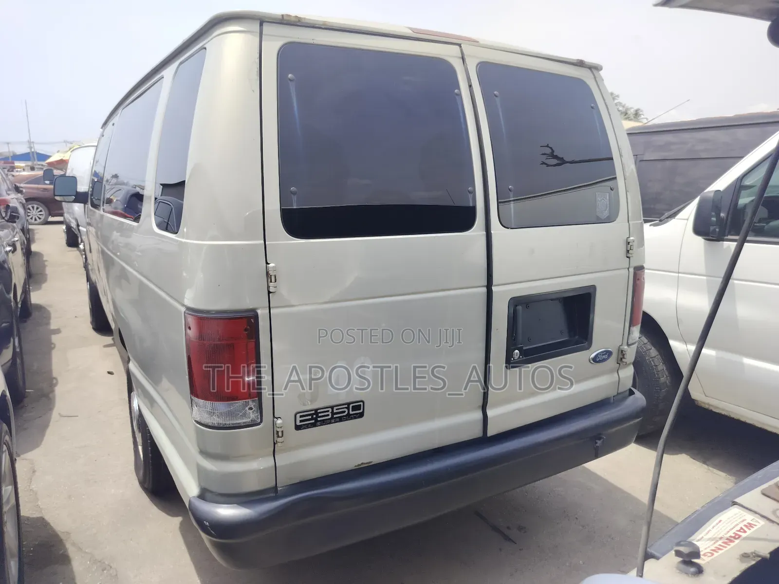 Ford E250 2006 Grey