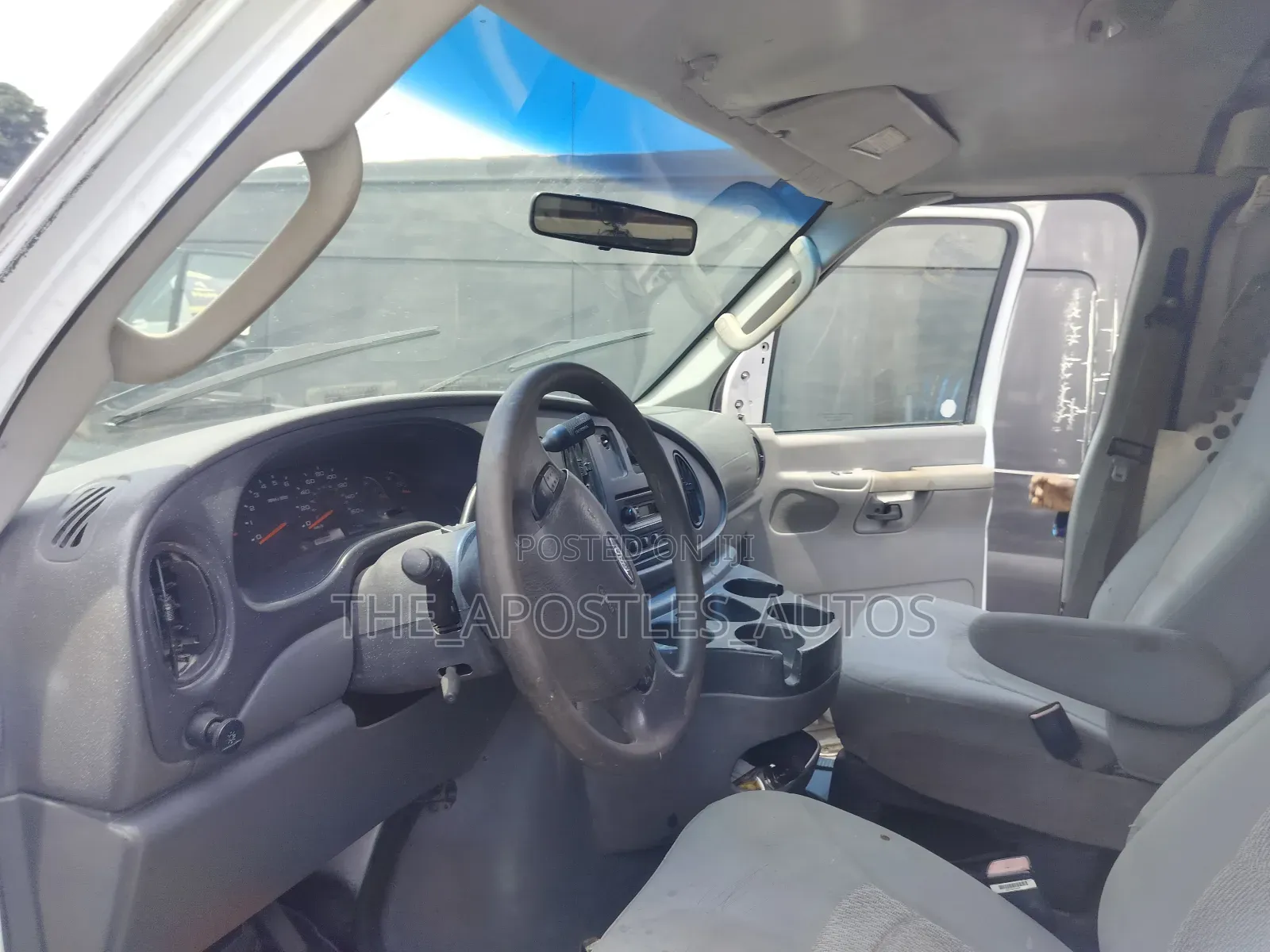 Ford E250 2005 White