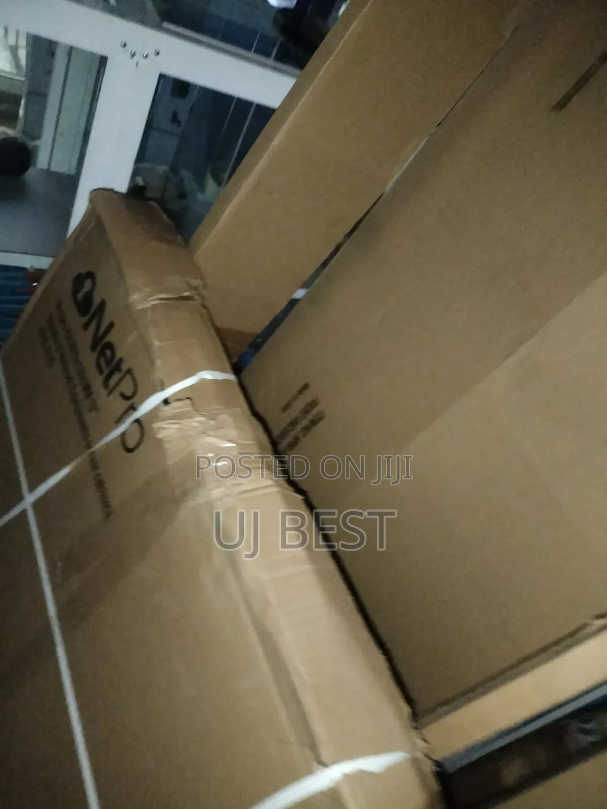 42u Floor Standing Server Cabinet-800×1000 Mesh