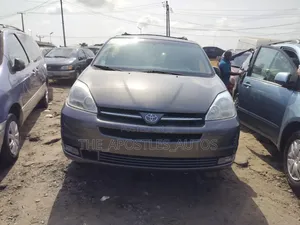 Toyota Sienna XLE 2005 Gray