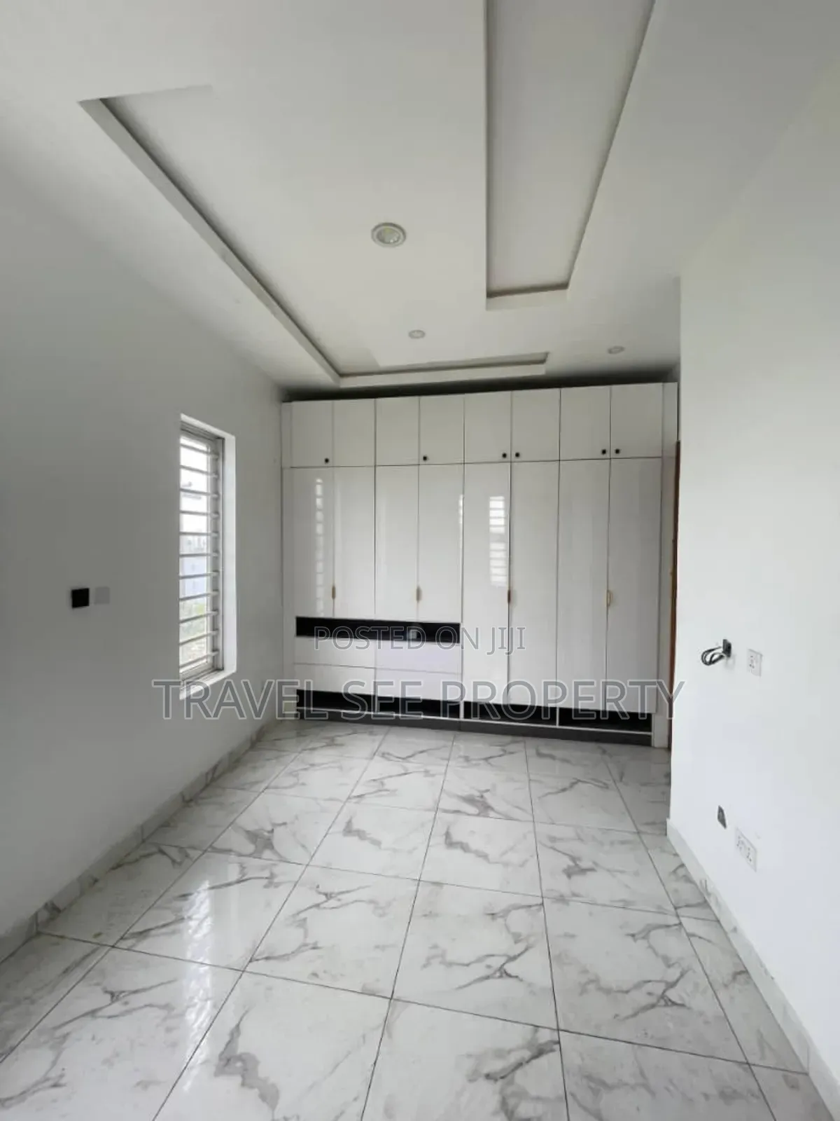 Furnished 5bdrm Duplex in Ikoyi Bananas Lsland for sale
