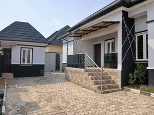 4bdrm Bungalow in Gwarinpa for sale