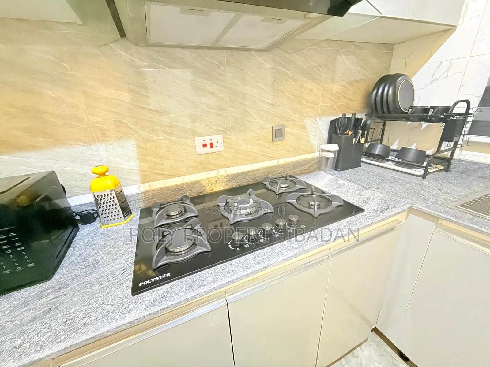 2bedroom Shortlet Apartment at Ringroad