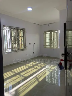 Photo - 1bdrm Room & Parlour in Paradise 3, Chevron for rent