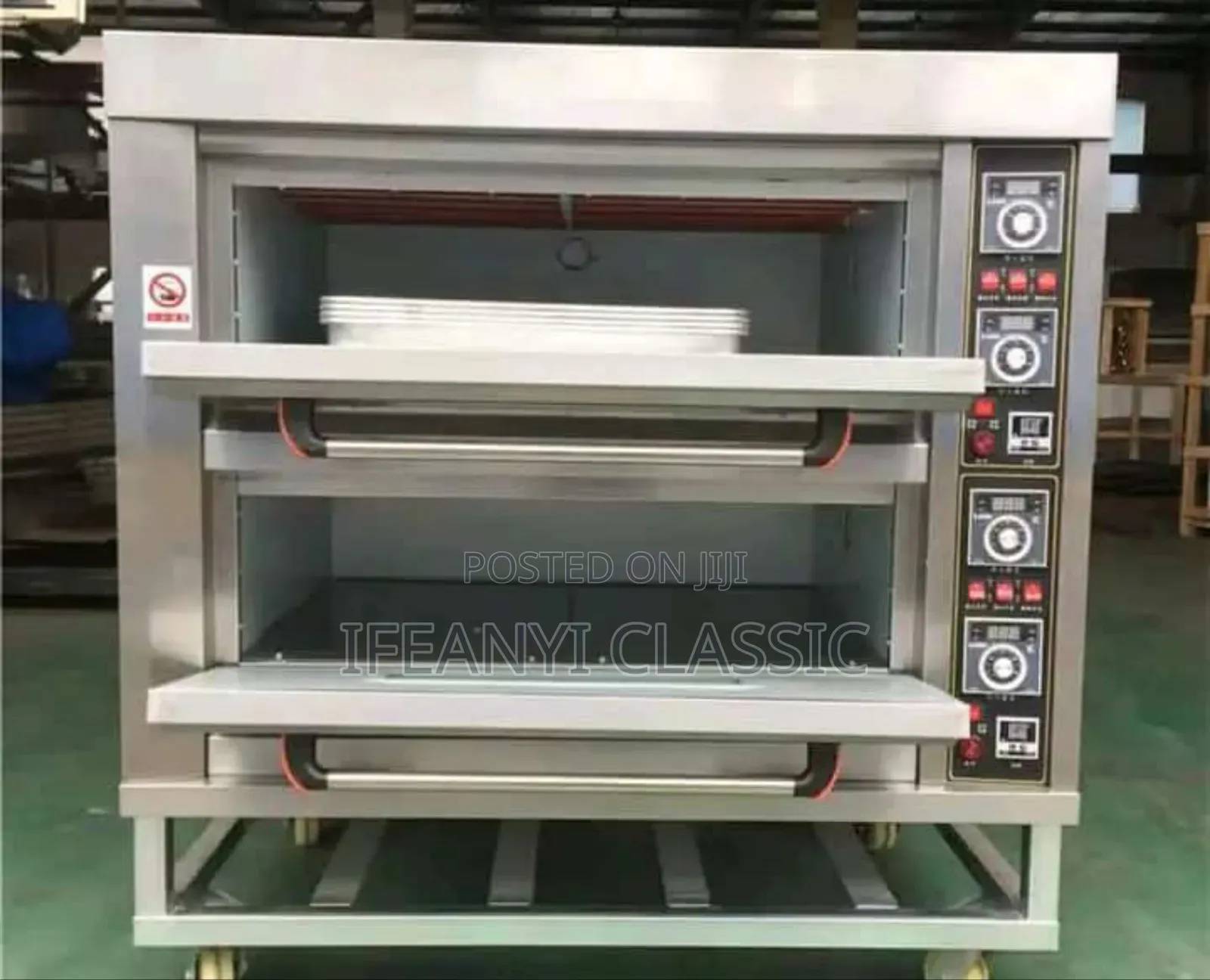 4 Trays Gas Oven
