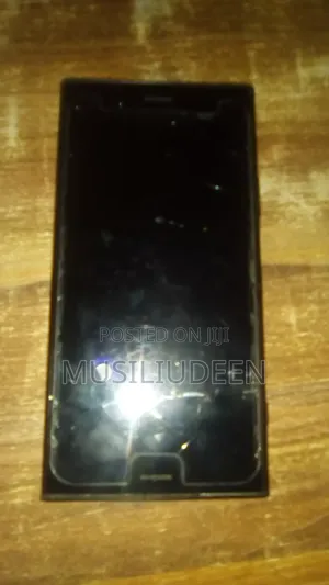 Photo - Sony Xperia XZ1 64 GB Black