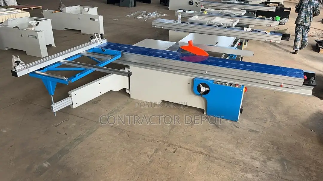 Precision Panel Saw for 45/90 Degree Cutting With 3.2m Table