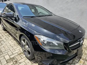 Photo - Mercedes-Benz CLA-Class CLA 250 4MATIC Sedan 2015 Black