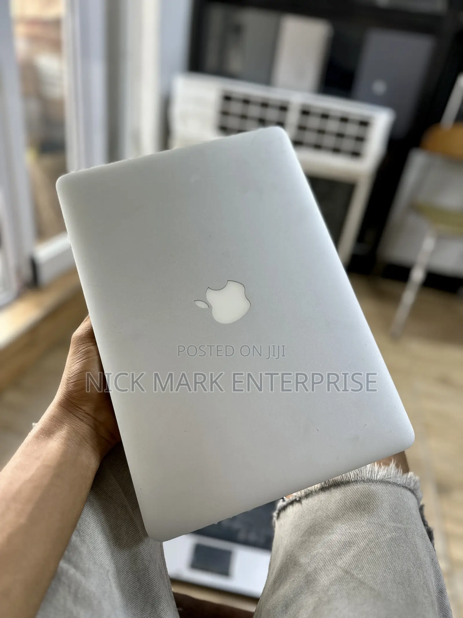 Laptop Apple MacBook Air 2011 4GB Intel Core i5 SSD 256GB