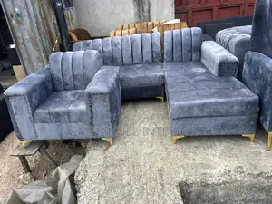 A Standard L Shape Couch 7 Seater