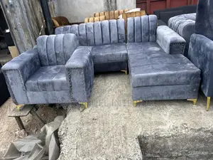 A Standard L Shape Couch 7 Seater