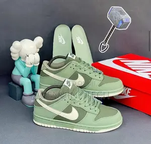 High Quality Nike Sb Sneakers // Si