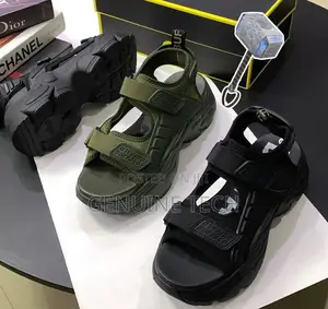 Buffalo Chunky Sandals “