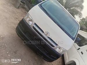 Toyota HiAce 2012 White