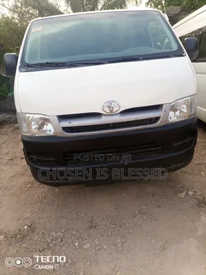 Toyota HiAce 2012 White