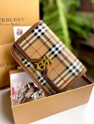 Photo - Beautiful Burberry Luxury Handbag