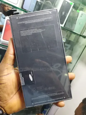 New Samsung Galaxy S24 Ultra 256 GB Black