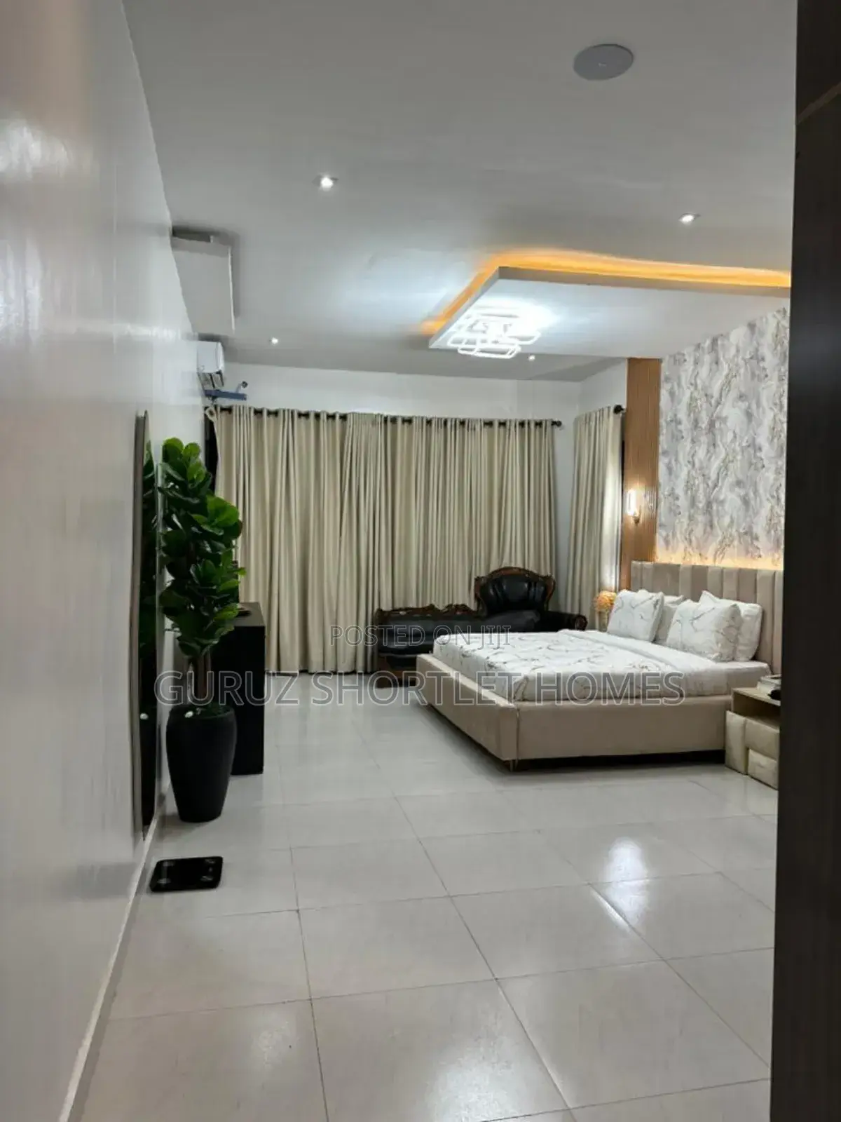 Smart Luxry Home in Ikeja Gra 3bed, Ps5, Pool, Wifi, 24/7 Pw