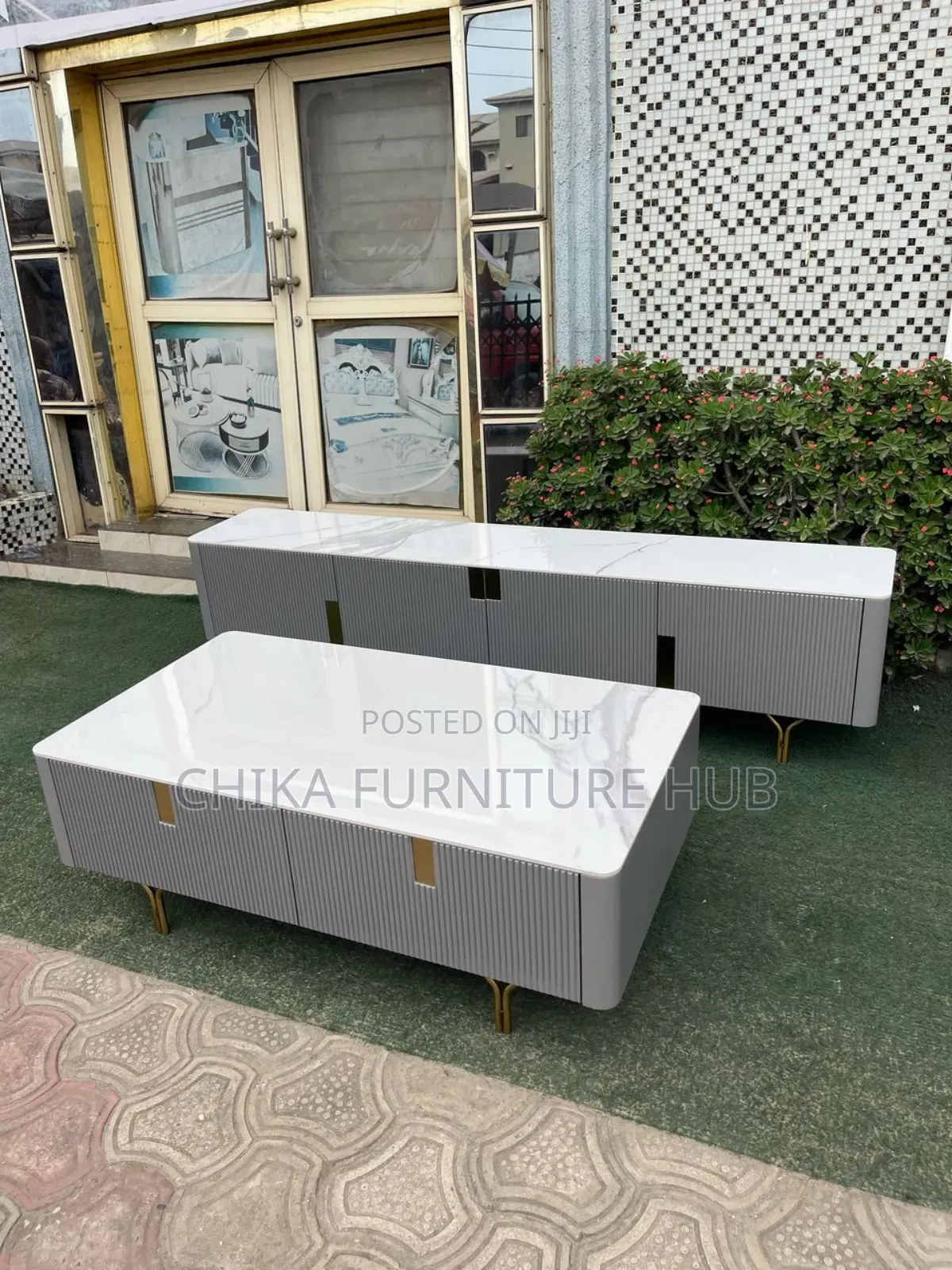 Quality Set of Tv Console Nd Centre Table