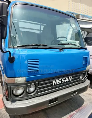 Tokunbo Nissan Cabstar 1998