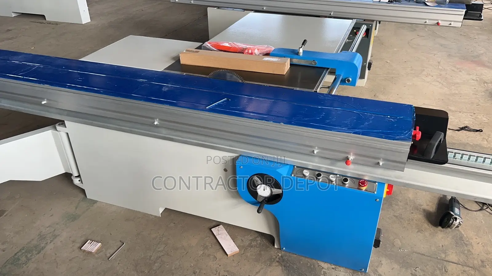 Double Saw Wood Cutting Machine Precision Sliding Panel Saw