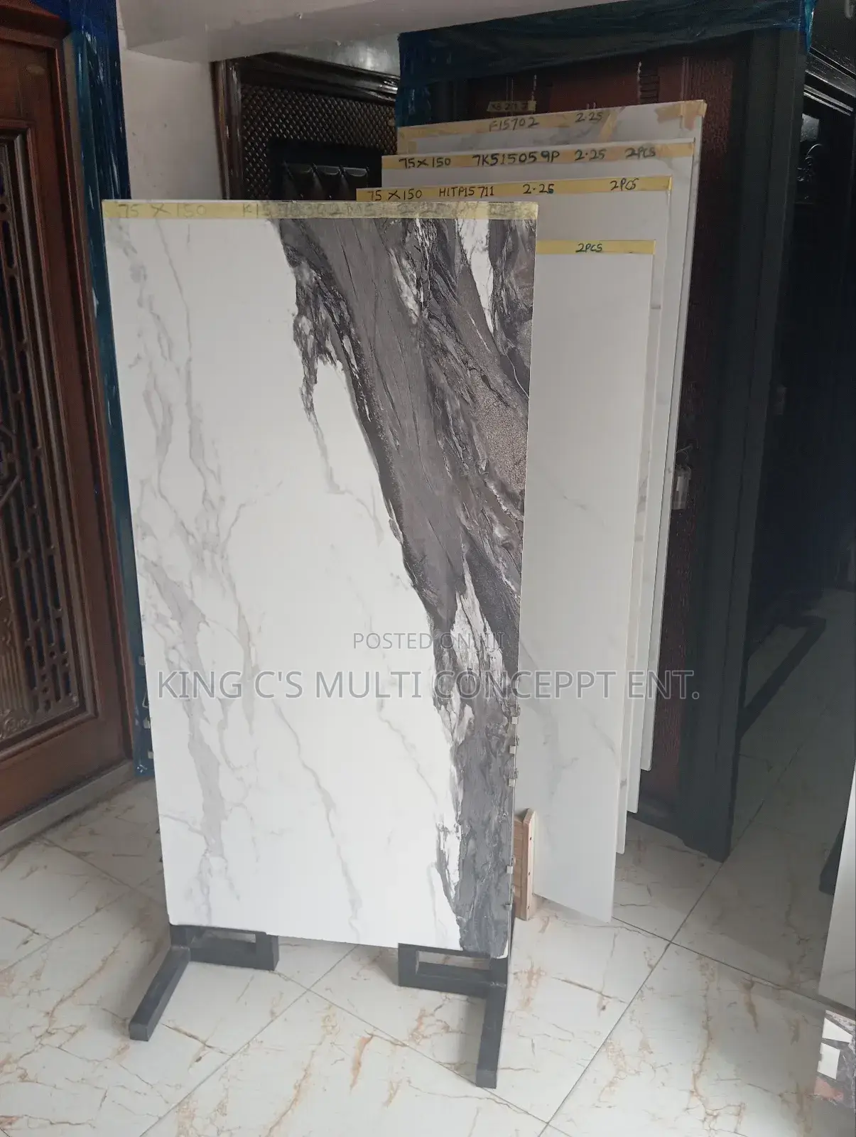 75/150 Quality Glossy China Floor Tiles