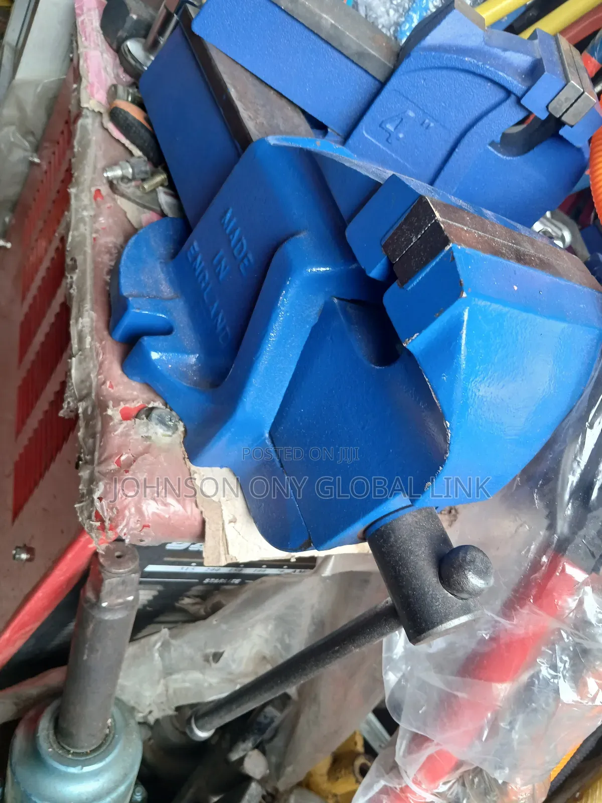 Vise Machine