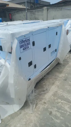 40kva Perkins Soundproof Diesel Generator 100%