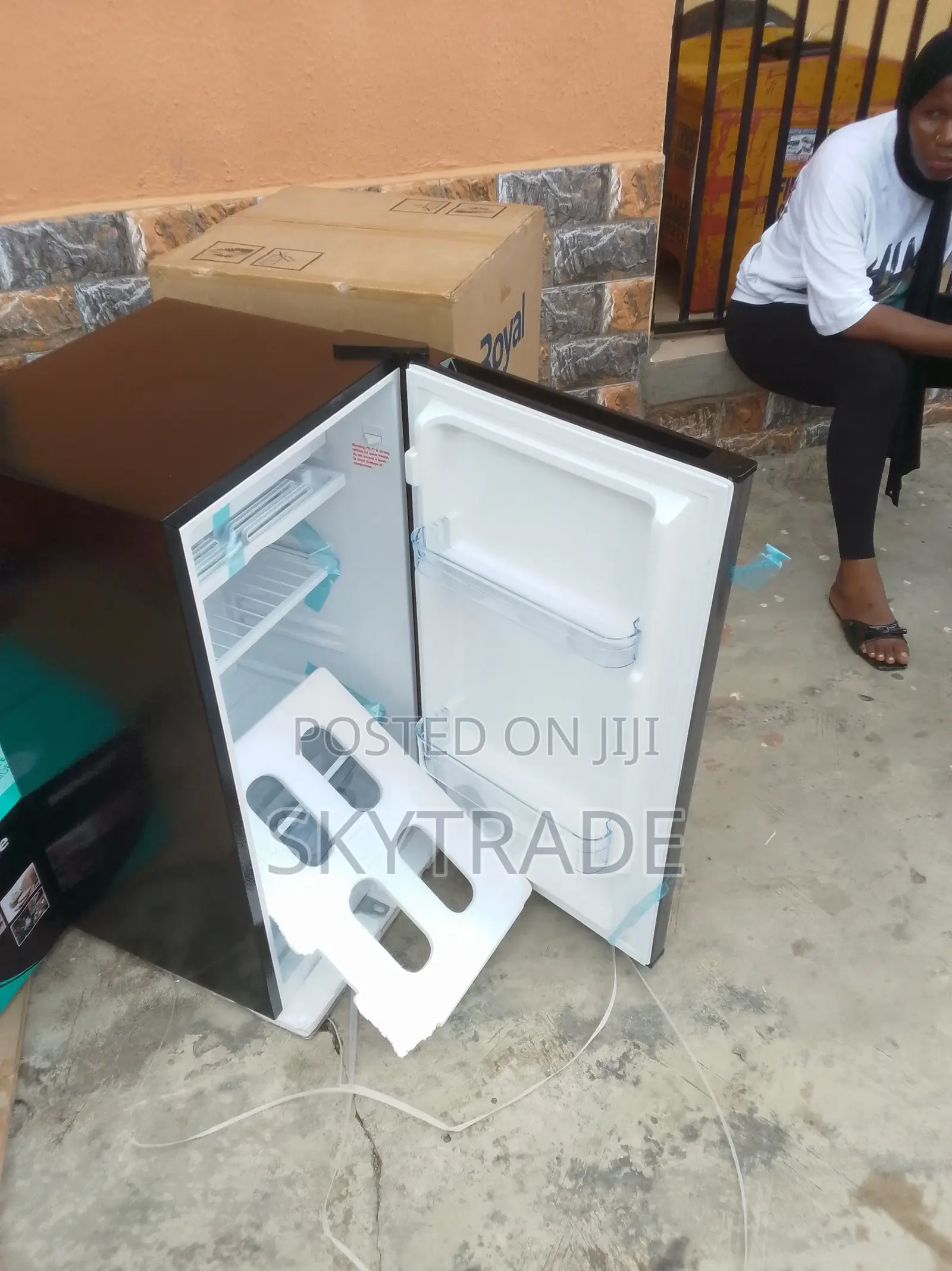 Newly Compact Roayal Refrigerator Single Door (Rbc - 100)