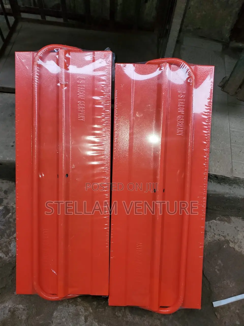 3 Steps Iron Tool Box