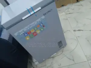 Space Saving 90 Litres Chest Freezer