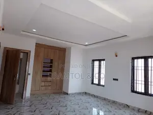 4bdrm Townhouse / Terrace in Guzape District for rent