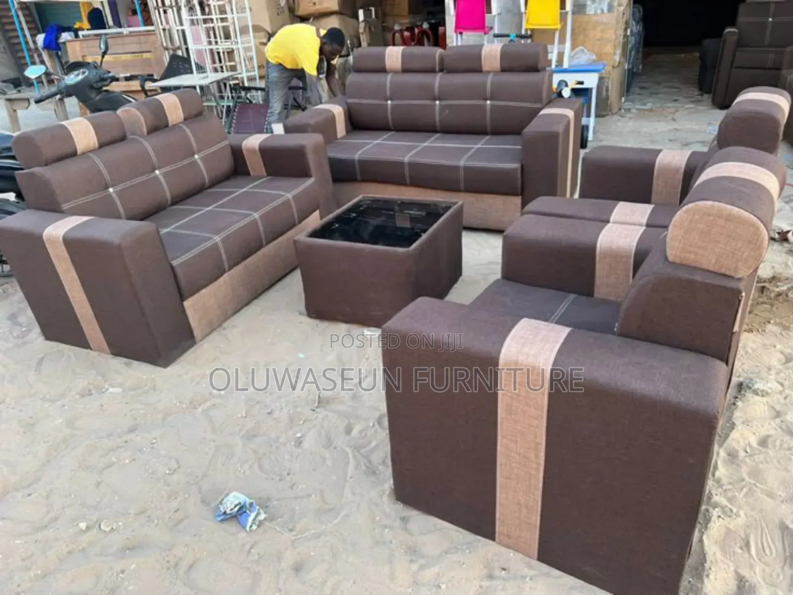 Luxury Set of Chairs With Centre Table