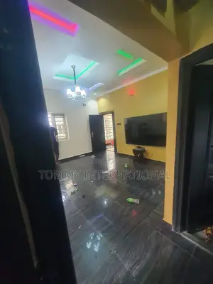 1bdrm Block of Flats in Cedarwood Estate, Port-Harcourt for rent