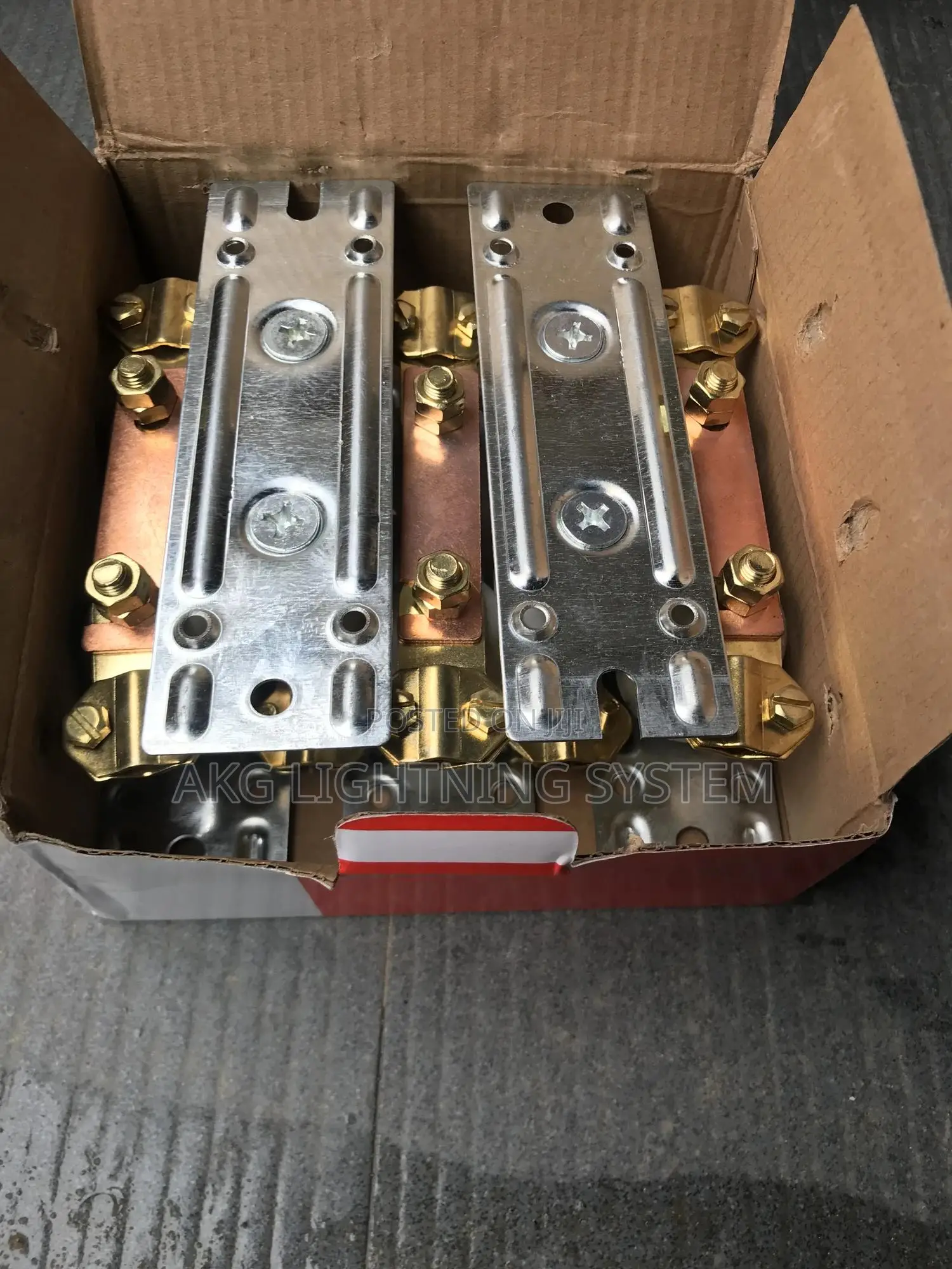 Earth Busbar