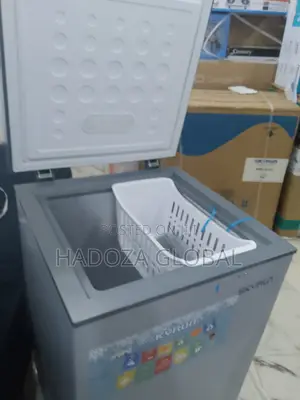 90 Litres Easy to Maintain Freezer