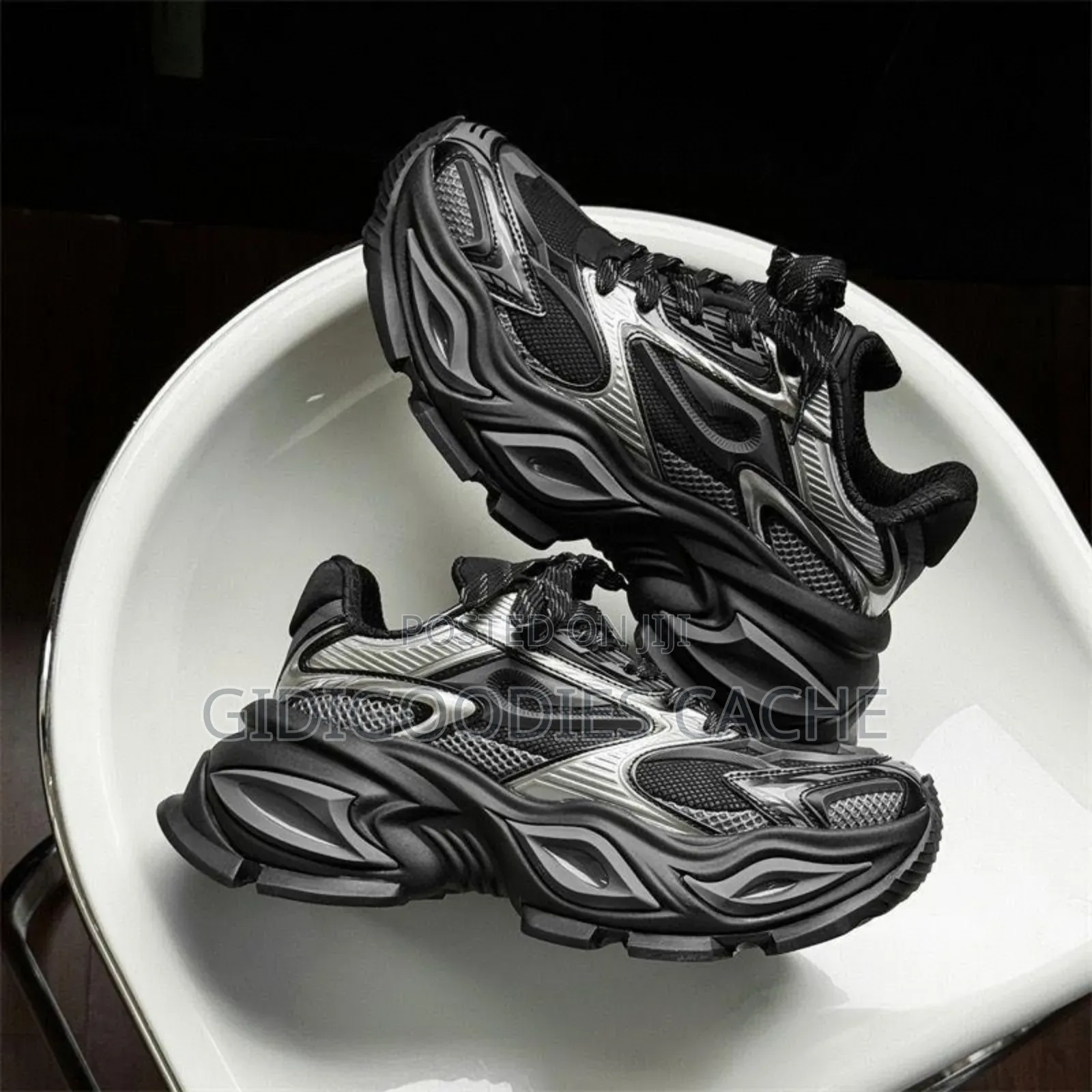 Omaet Sneakers