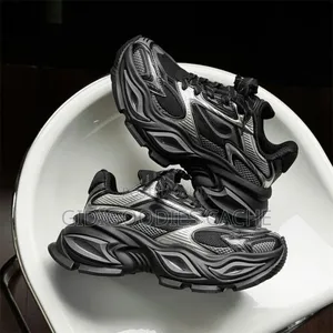 Omaet Sneakers