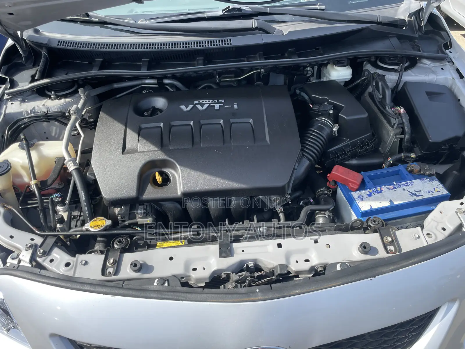 Toyota Corolla 2010 Silver