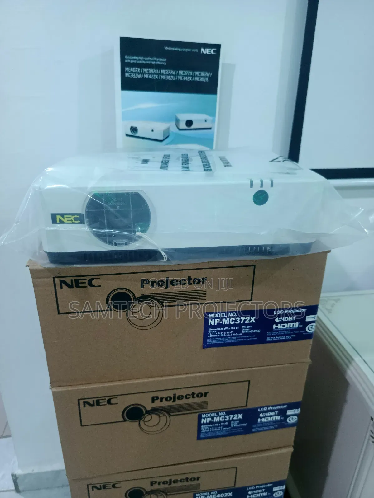 Nec Projector Brand New Daylight Projector