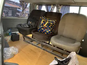 Mitsubishi L300 2005 Grey