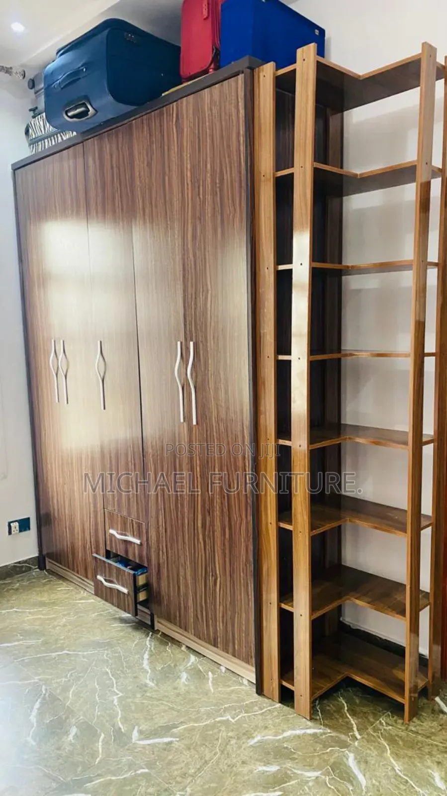 Extra Ordinary 7 by 8 Wardrobe