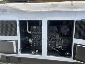 Strong & Silent Uk Perkin Soundproof Diesel Generator 500kva