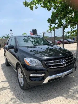 Mercedes-Benz M Class ML350 4dr SUV (3.5L 6cyl 7A) 2015 Black