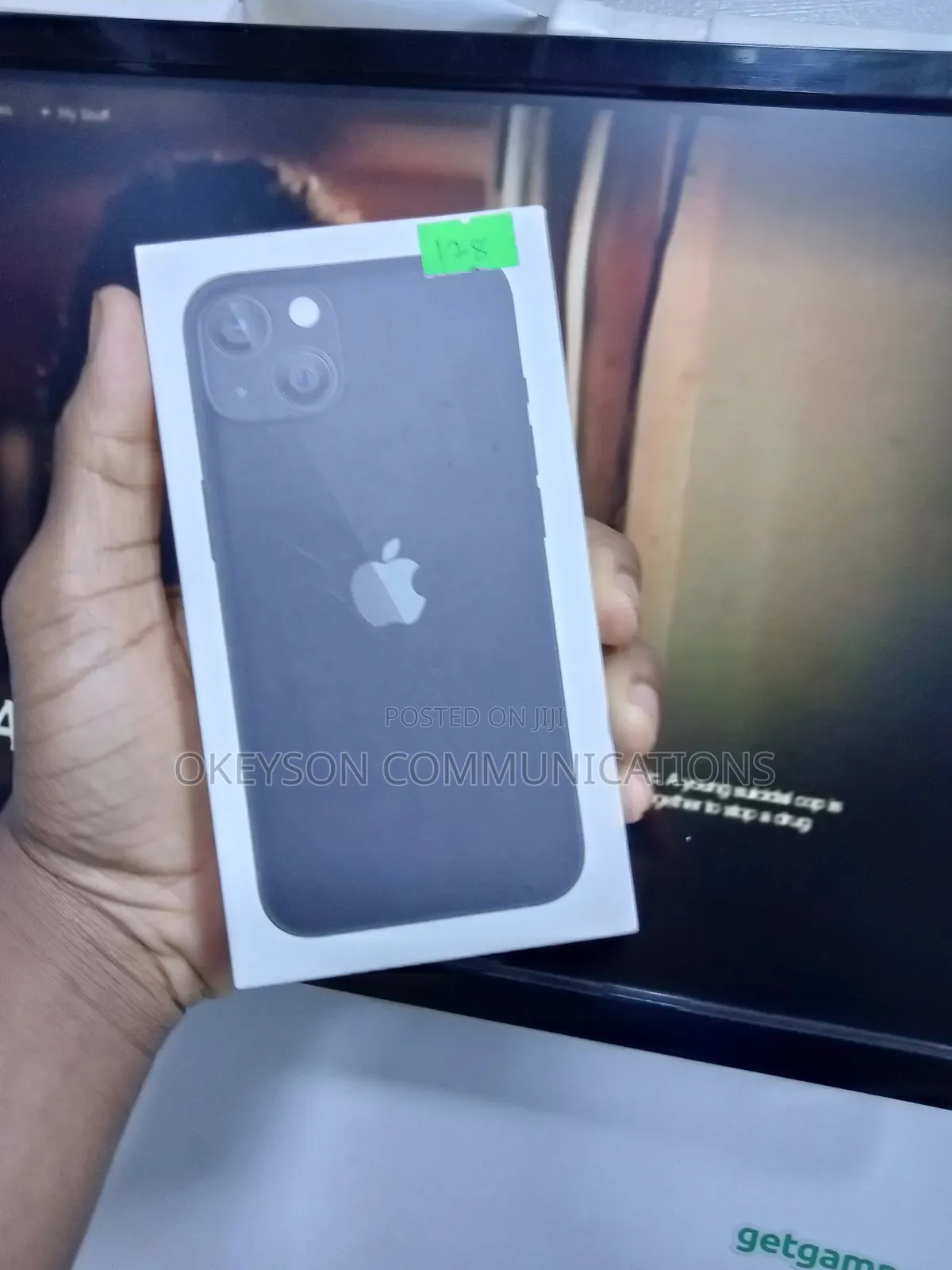 New Apple iPhone 13 128 GB Black